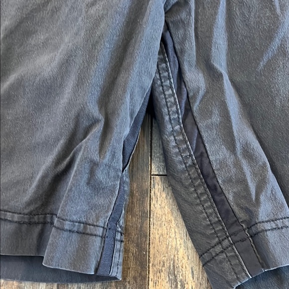Kuhl Men's Charcoal Shorts - Picture 8 of 12